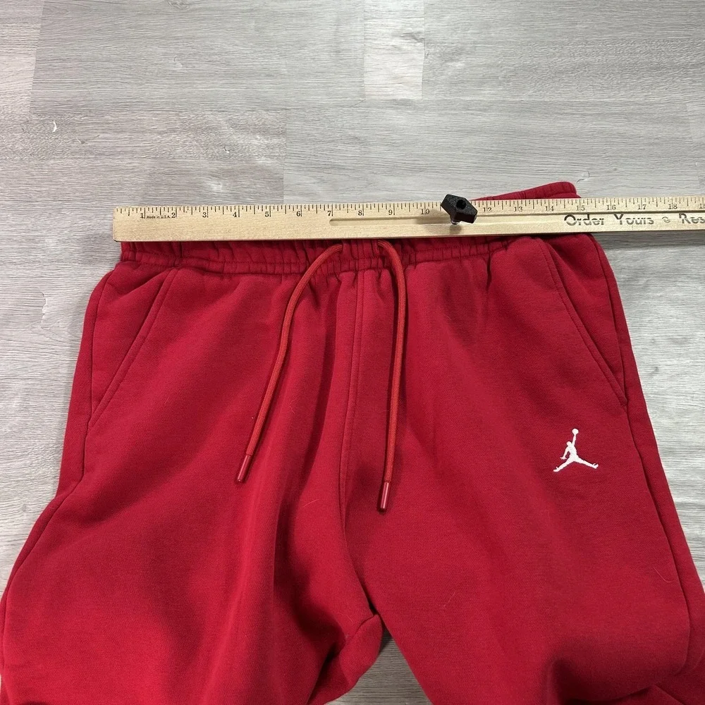 Jordan Sweatpants Mens Medium Red Fleece Jogger‎ Elastic Athletic FJ7779-687